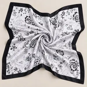 Effortless Elegance in 70x70 Scarf 
