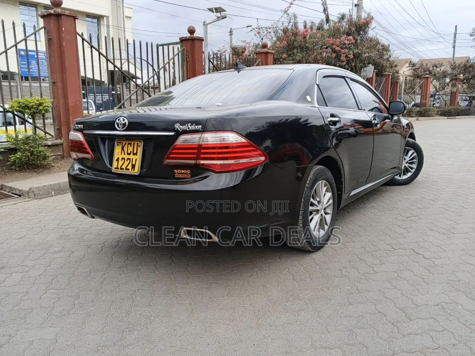 Toyota Crown 2012