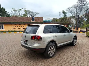 Volkswagen Touareg 2008 Silver