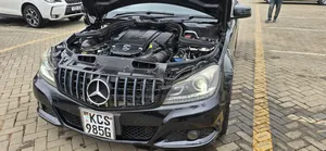 Mercedes-Benz E200 2011 Black