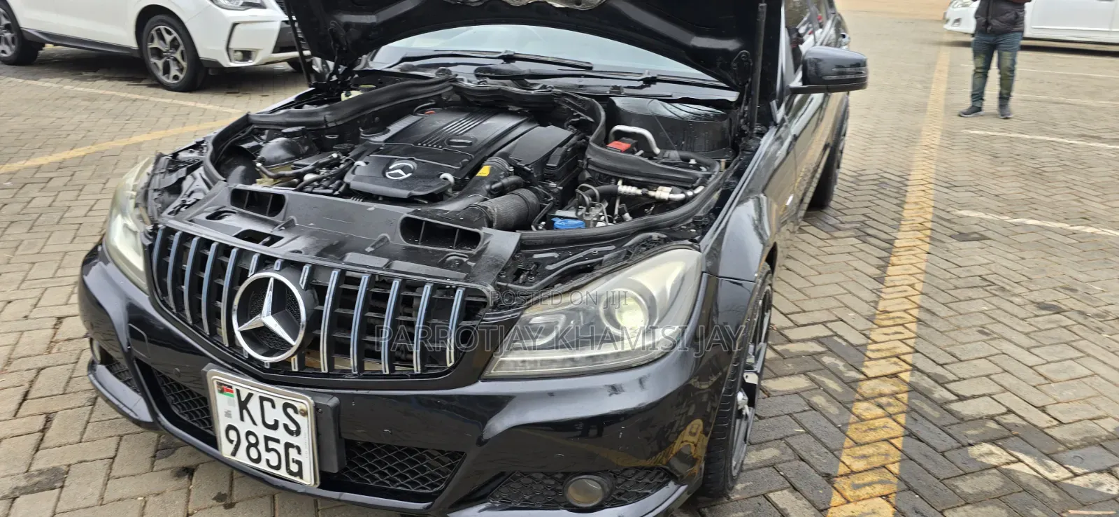 Mercedes-Benz E200 2011 Black