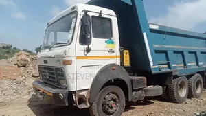 Tata Boggie Kcy Sukuma Deni