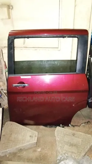 Rear Door Serena Gc27 RHS 2016 Model