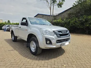 Isuzu D-MAX 2021 Silver