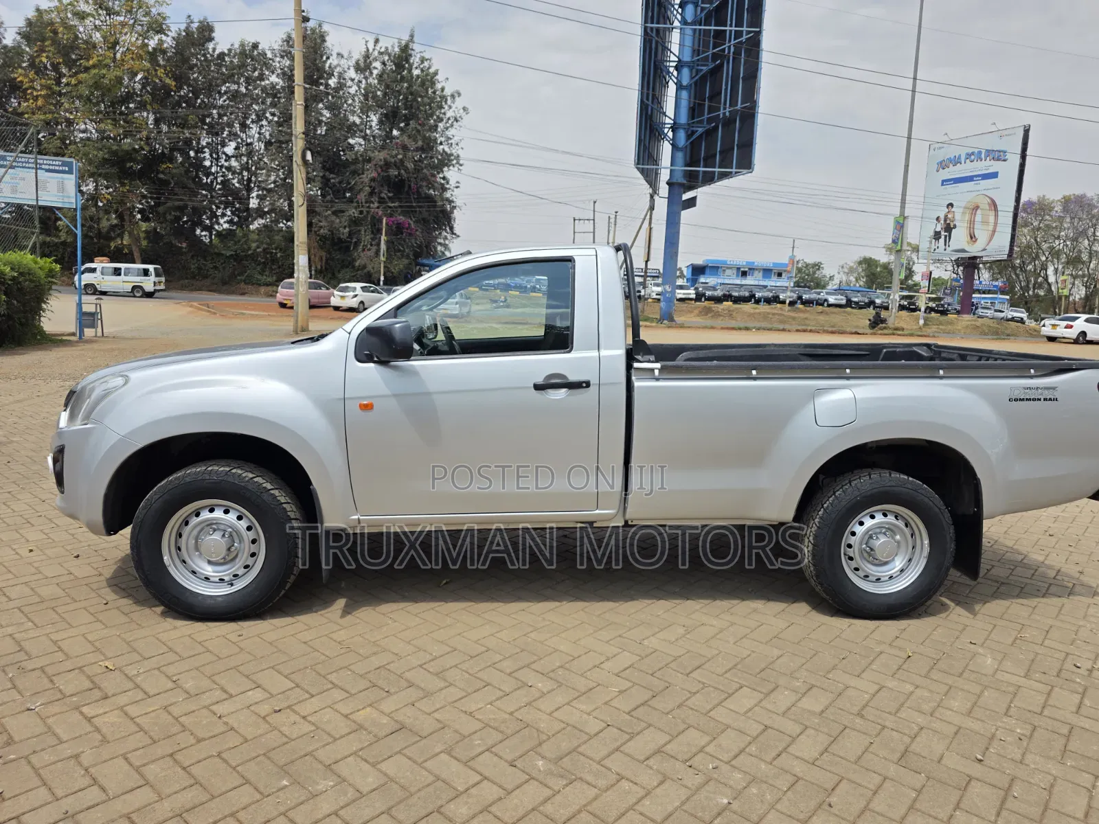 Isuzu D-MAX 2021 Silver