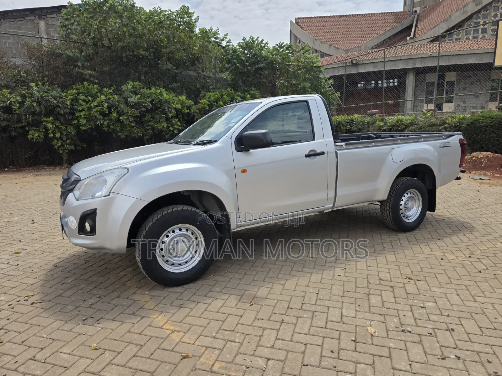 Isuzu D-MAX 2021 Silver