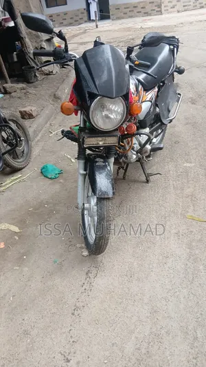 TVS HLX Plus ES 2025 Black