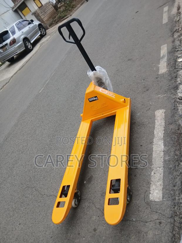 Yellow Pallet 3Ton - thumbnail 3
