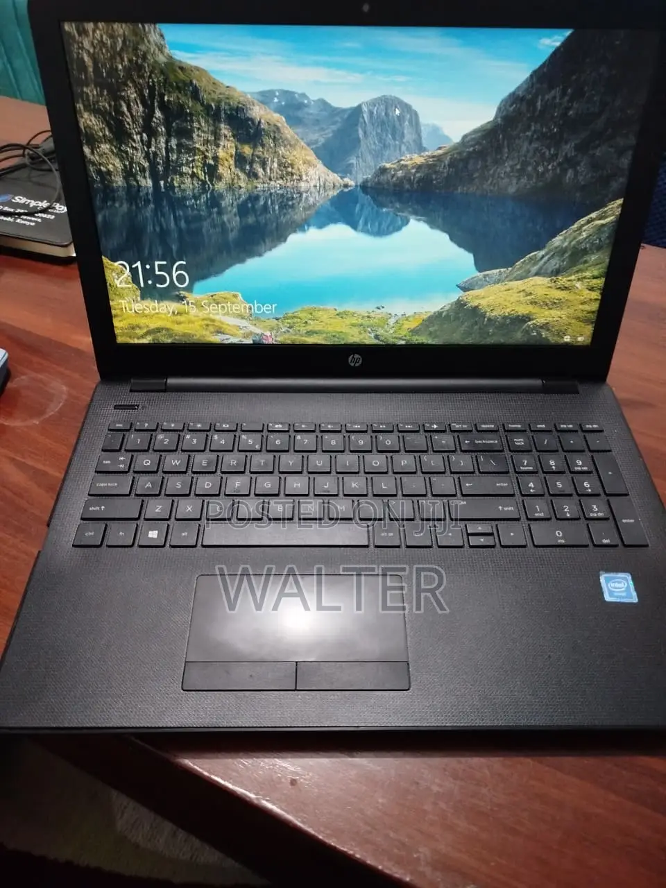 Laptop HP 15-ra003nia 4GB Intel Celeron HDD 500GB