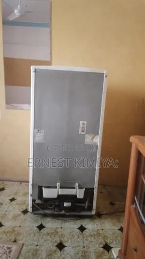 FRIDGE- Model : GR- 191RK. Is Used and in Good Working Condition