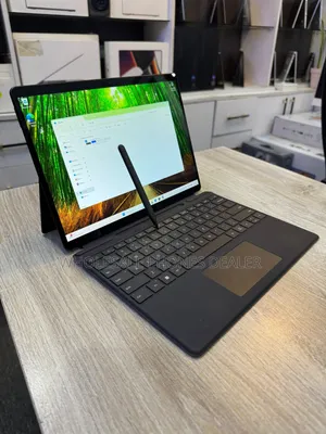 Microsoft Surface Pro X 16GB Qualcomm Snapdragon X Plus SSD 256GB