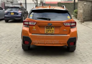 Subaru XV 2017 Orange