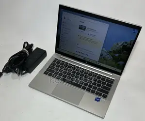 New Laptop HP EliteBook 830 G8 8GB Intel Core i7 SSD 256GB