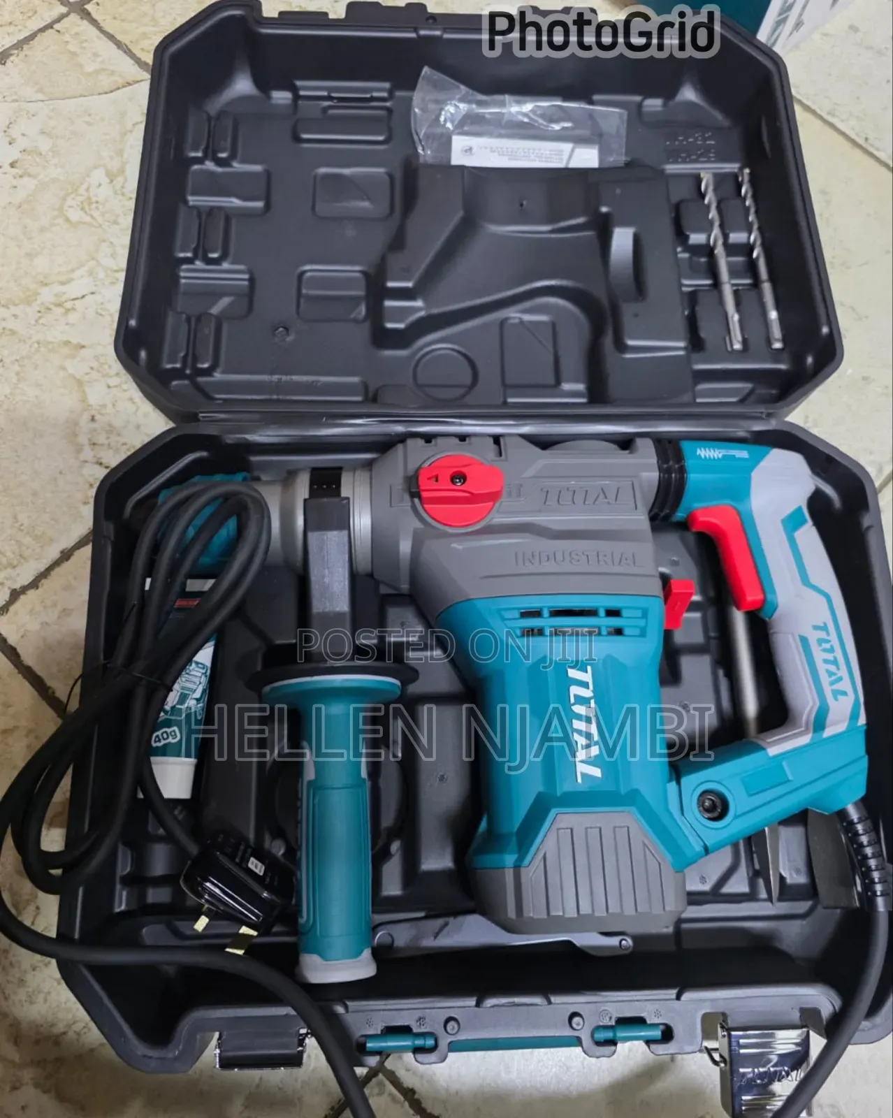 TOTAL TH Rotary Hammer 1500w 32mm