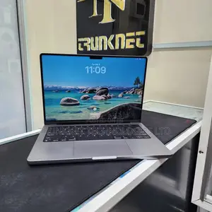 Laptop Apple MacBook Pro 2020 M1 16GB Apple M1 Pro SSD 1T