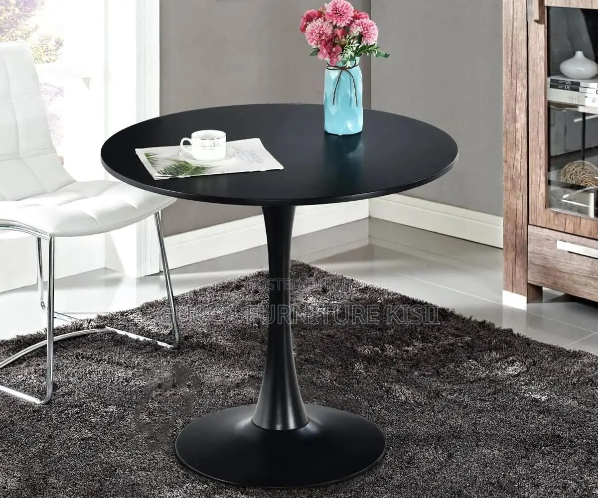 Marble Round Eames Table