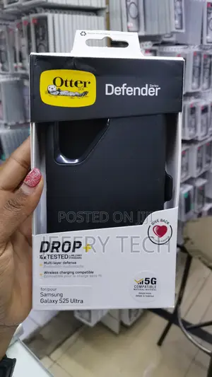 OtterBox Defender Series Case for Samsung Galaxy S25 Ultra in Black