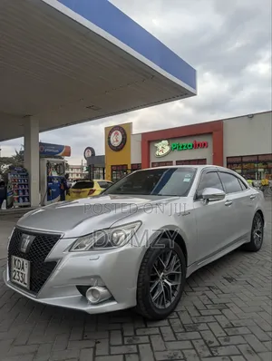 Toyota Crown 2013 Silver