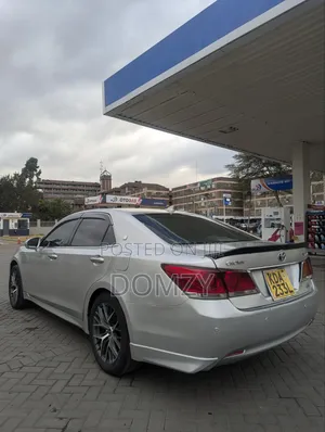 Toyota Crown 2013 Silver