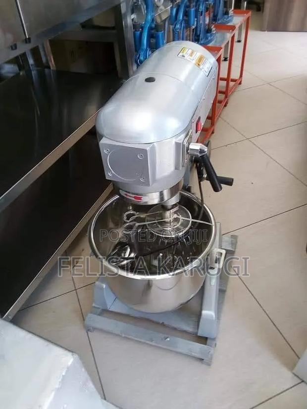 Planetary Dough Mixer - thumbnail 2