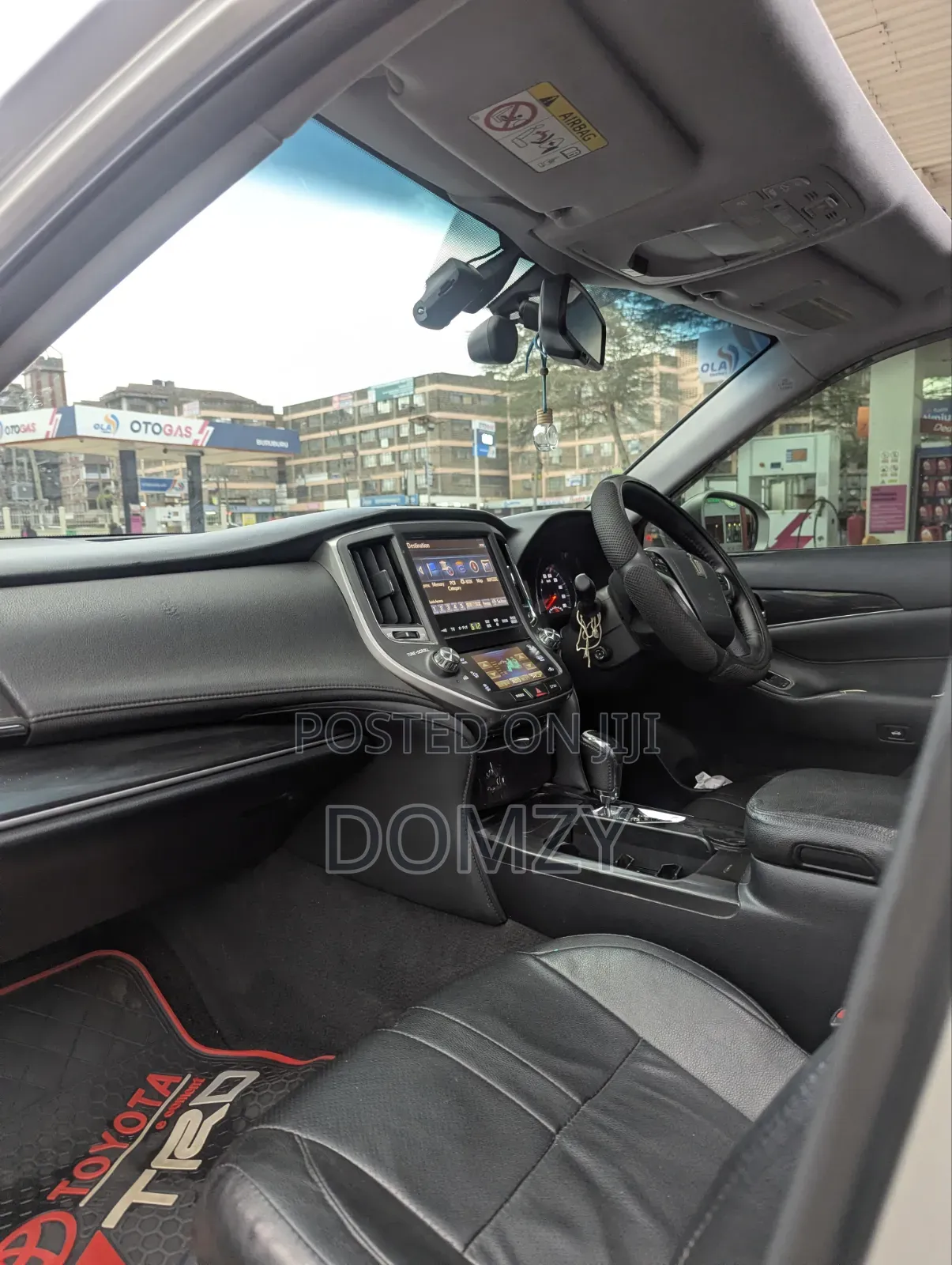 Toyota Crown 2013 Silver