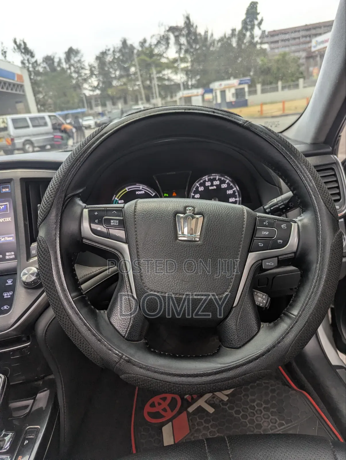 Toyota Crown 2013 Silver