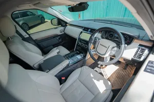 Land Rover Discovery 2019 Black