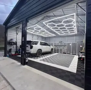 High Grid Ceiling Hexagon Lights Auto Repair Workshop Car Detailing