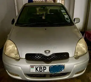 Toyota Vitz 1.0 FWD 5dr 2004 Gray