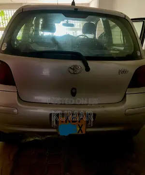 Toyota Vitz 1.0 FWD 5dr 2004 Gray