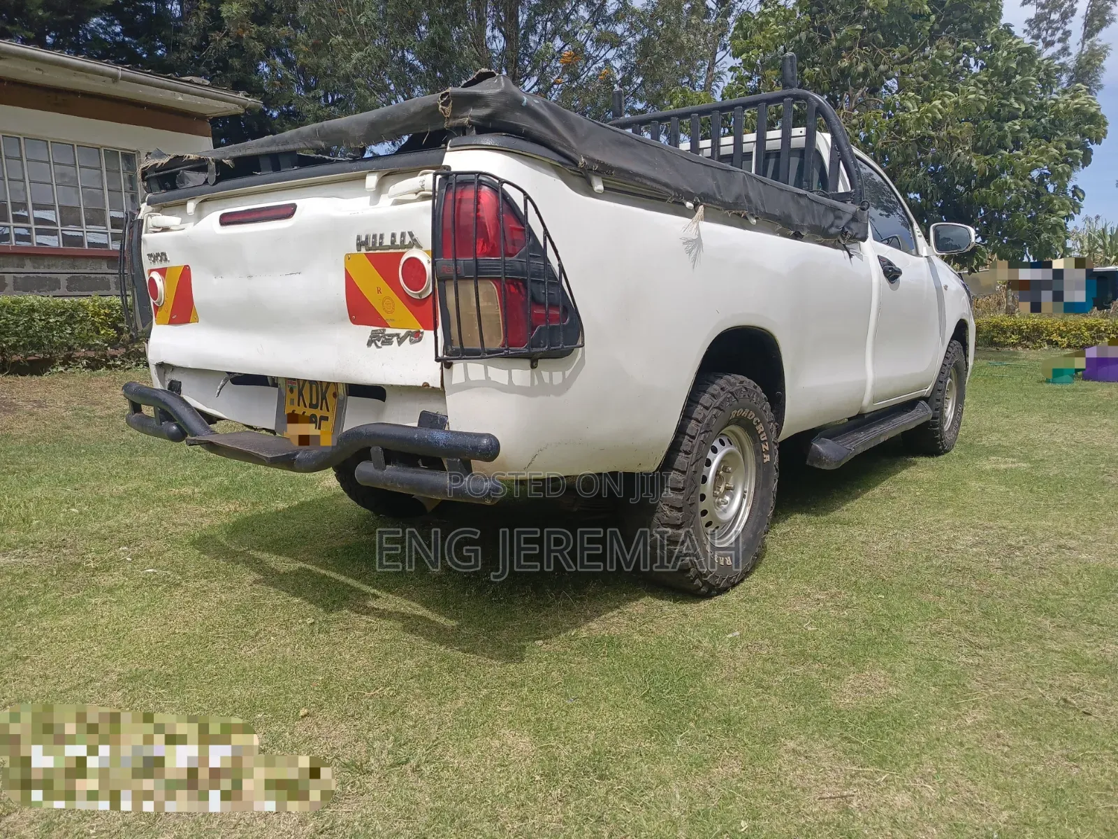 Toyota Hilux 2015 White