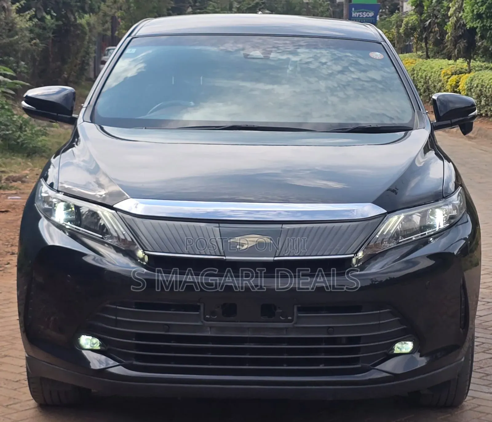 Toyota Harrier 2.0 2020 Black