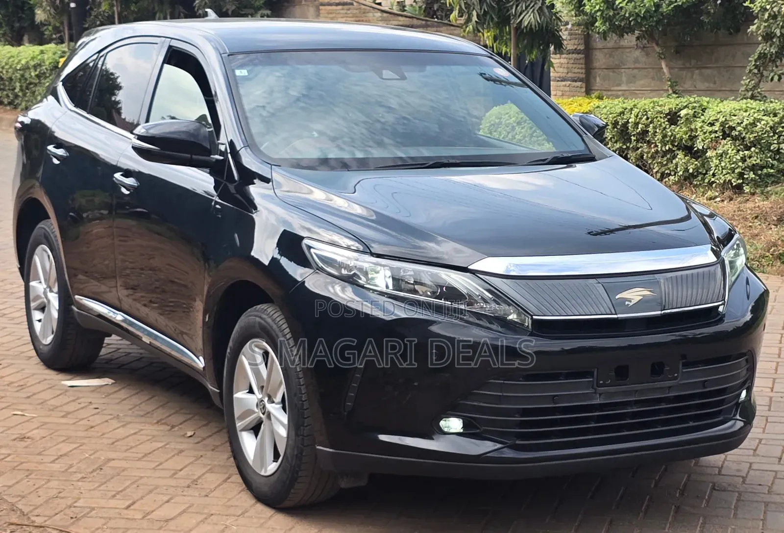 Toyota Harrier 2.0 2020 Black
