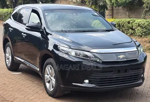 Toyota Harrier 2.0 2020 Black