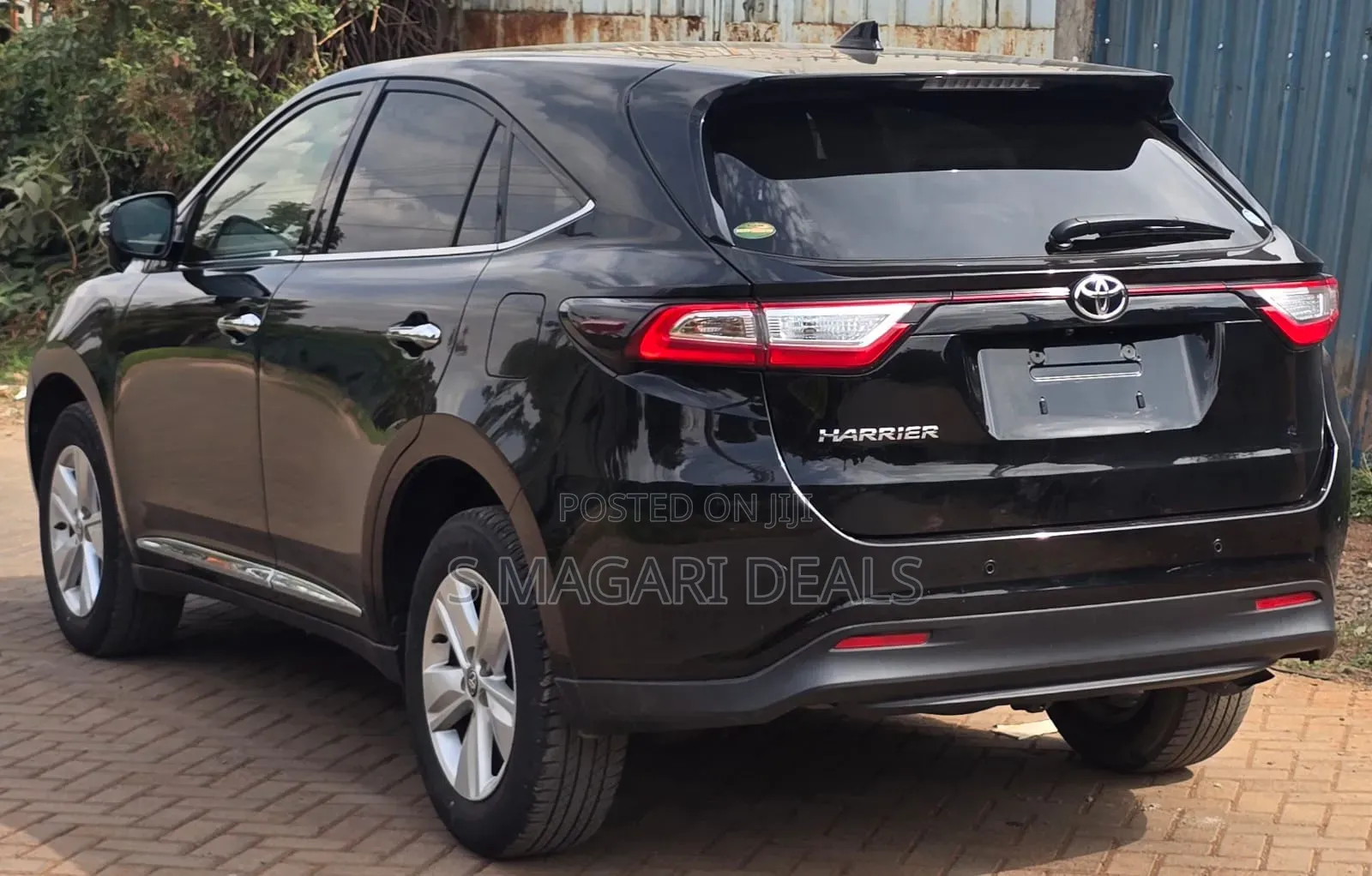 Toyota Harrier 2.0 2020 Black