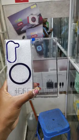 Clear, MagSafe-compatible Protective Phone Case Z Fold 5