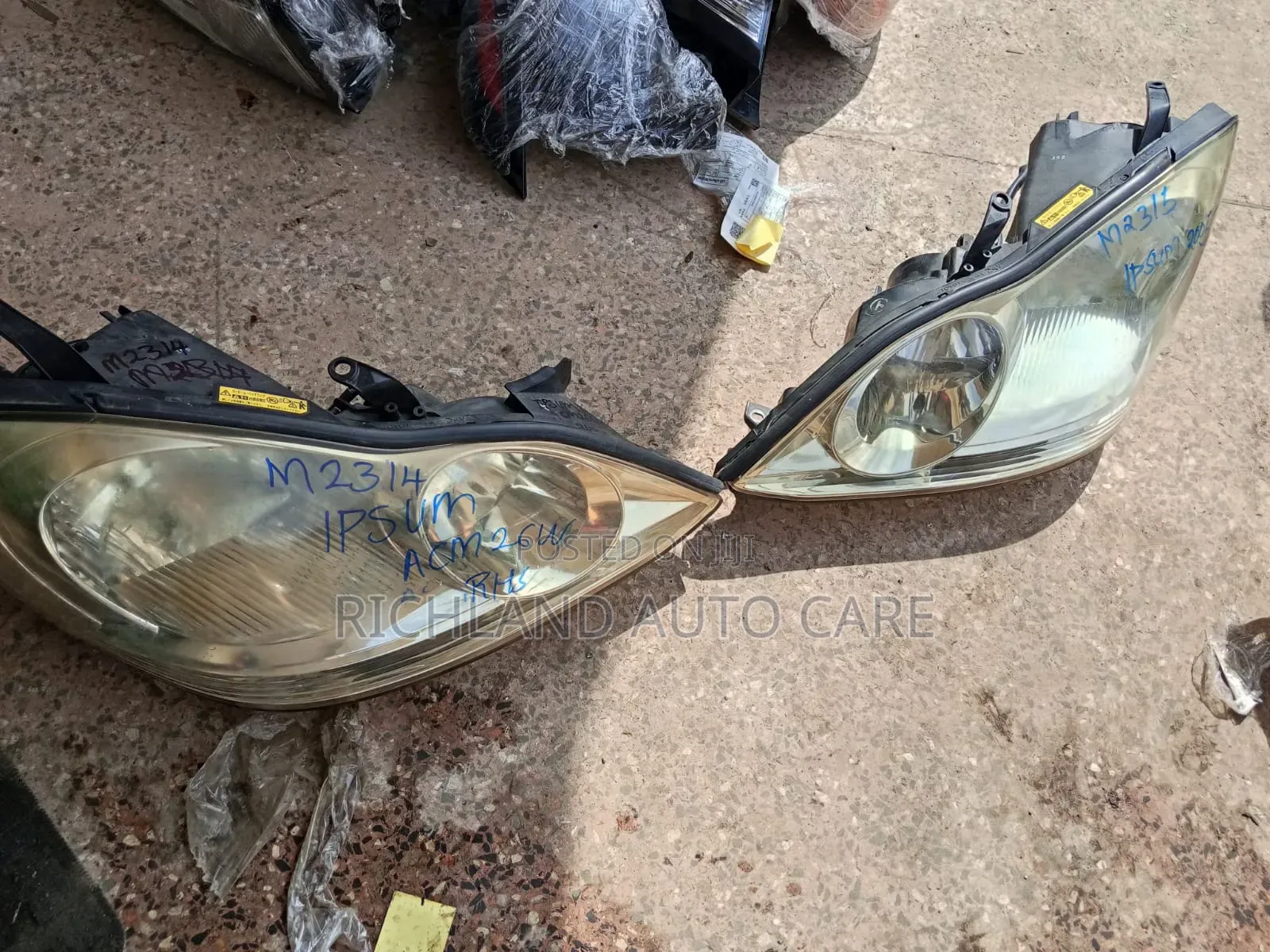 Headlamp Toyota Ipsum Acm21 Part Number 44-55 Xenon