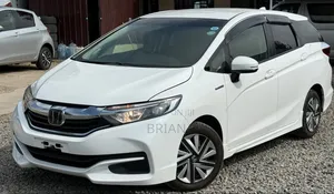 Honda Fit Shuttle 2019 White