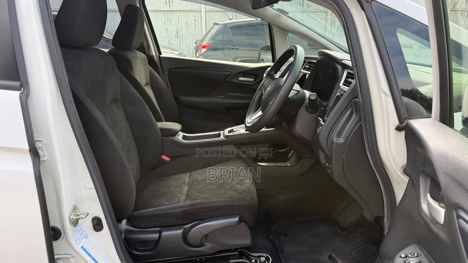 Honda Fit Shuttle 2019 White
