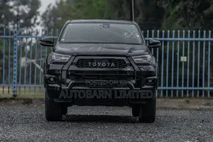 Toyota Hilux 2022 Black