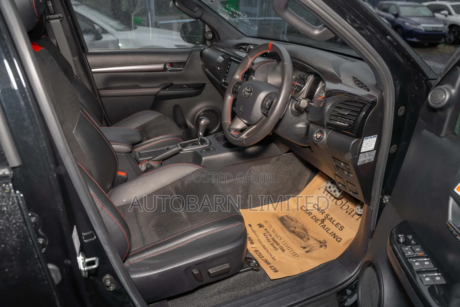 Toyota Hilux 2022 Black