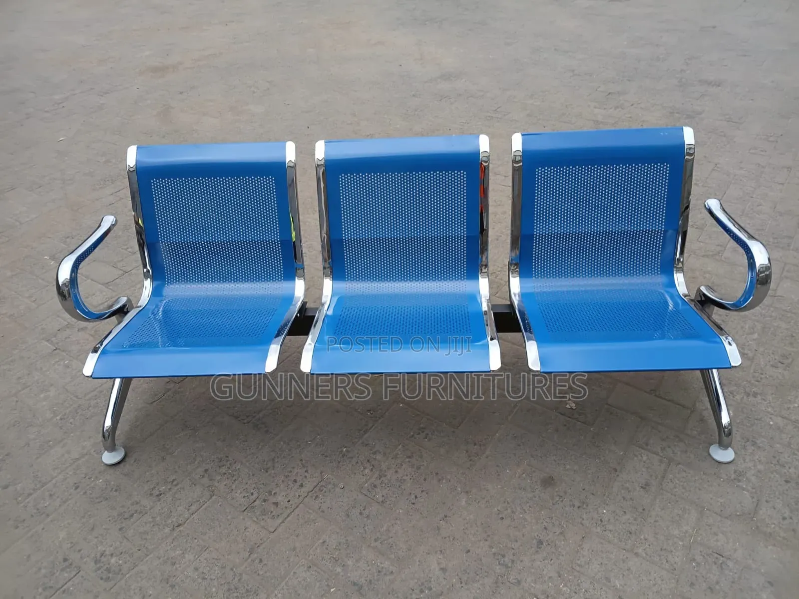 Blue 3 Link Waiting Bench