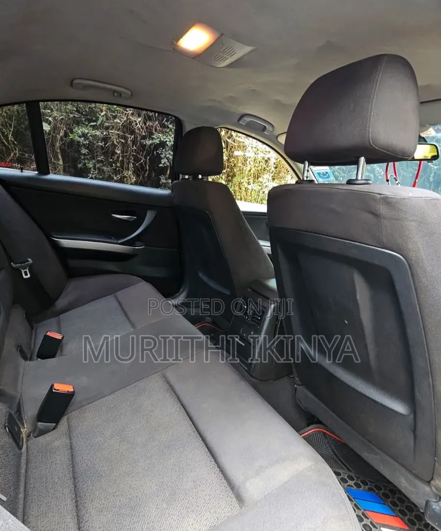 BMW 320i 2005 Black