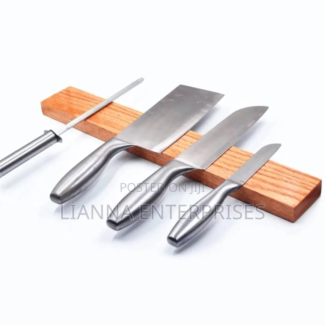 Wall Mounted Magnetic Knife Bar