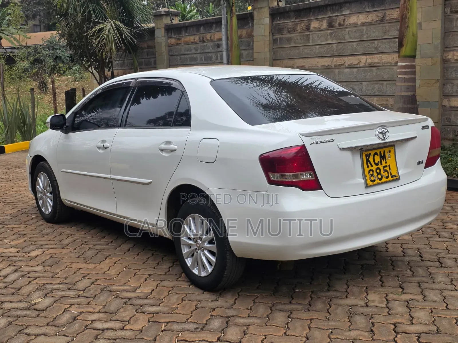 Toyota Axio 2010 Off white