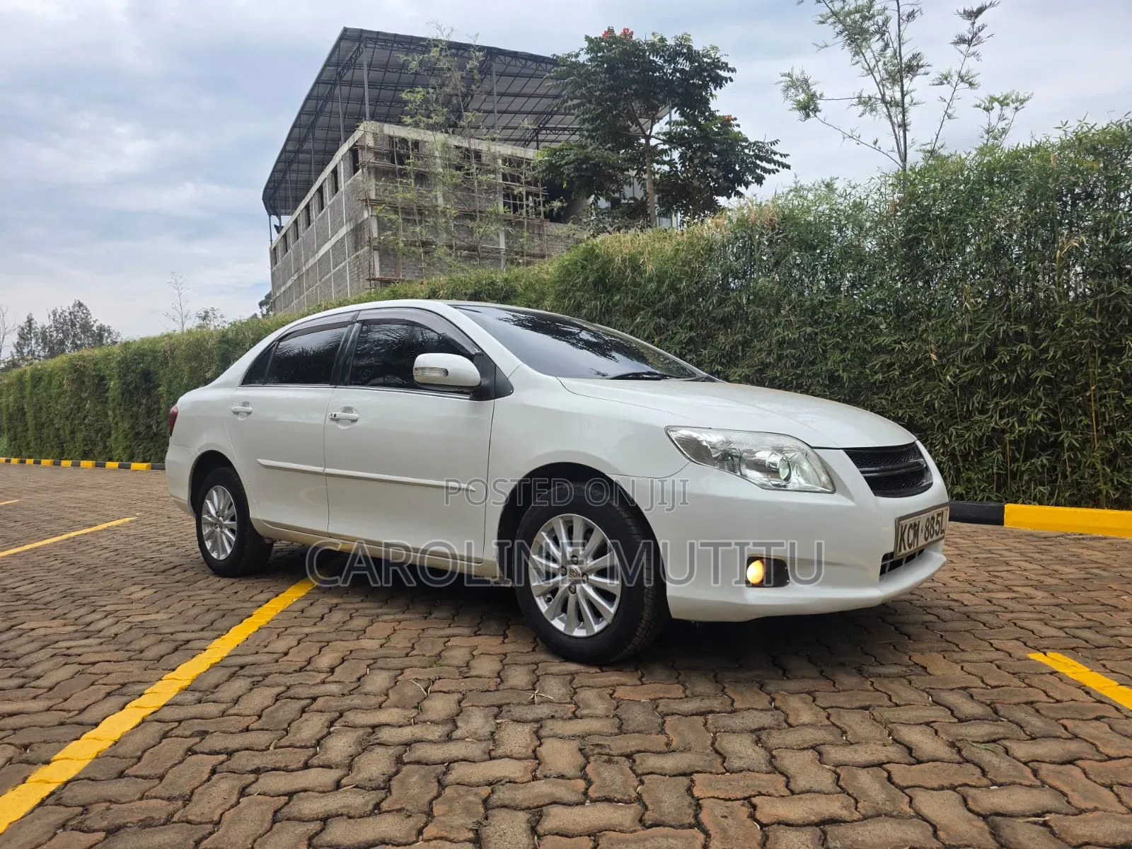 Toyota Axio 2010 Off white