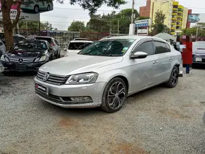Volkswagen Passat 2012 Silver