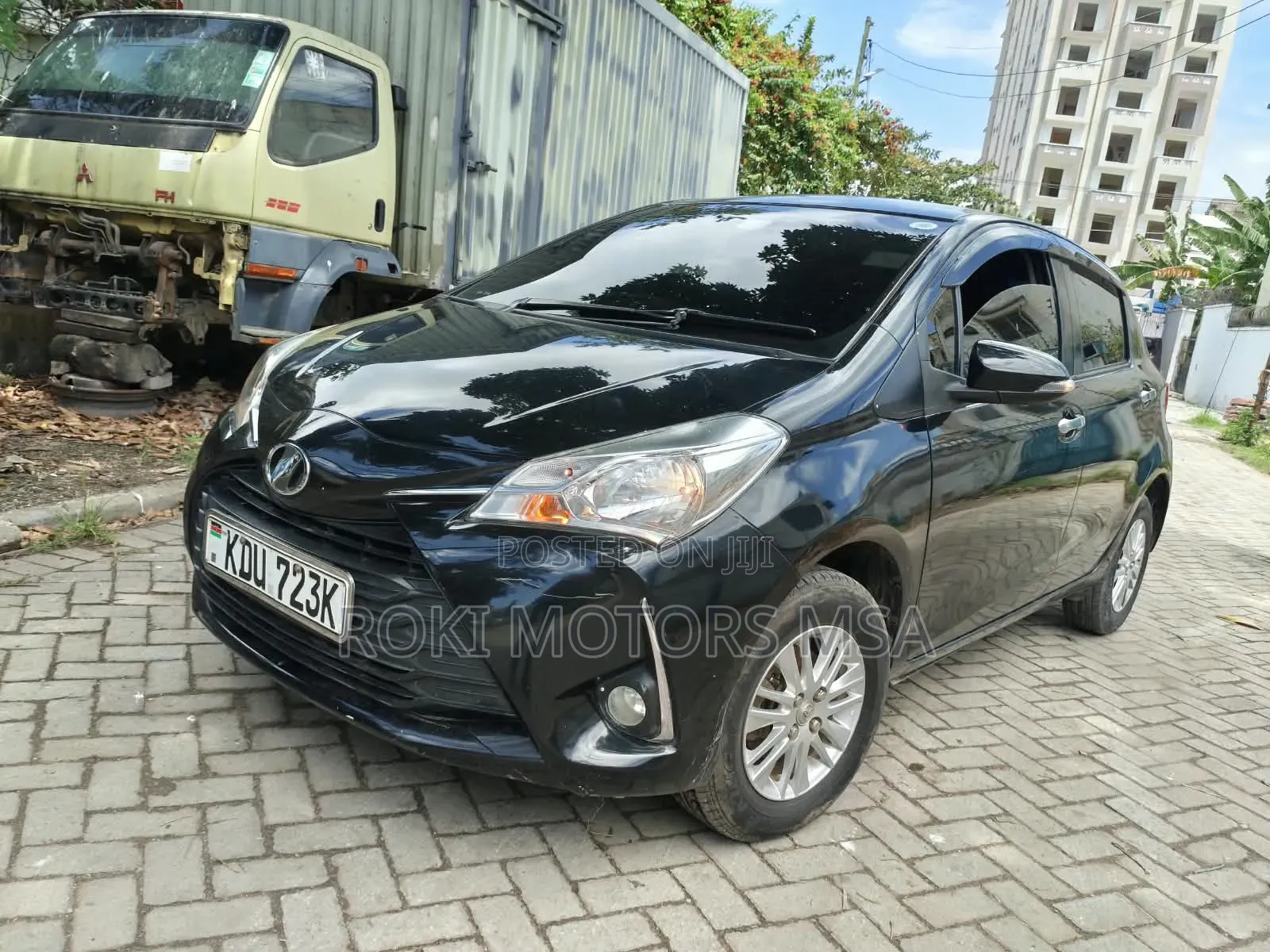 Toyota Vitz 2015 Black