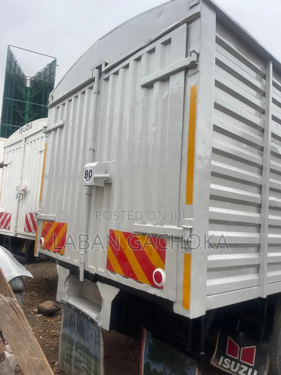 Isuzu NPR 2019
