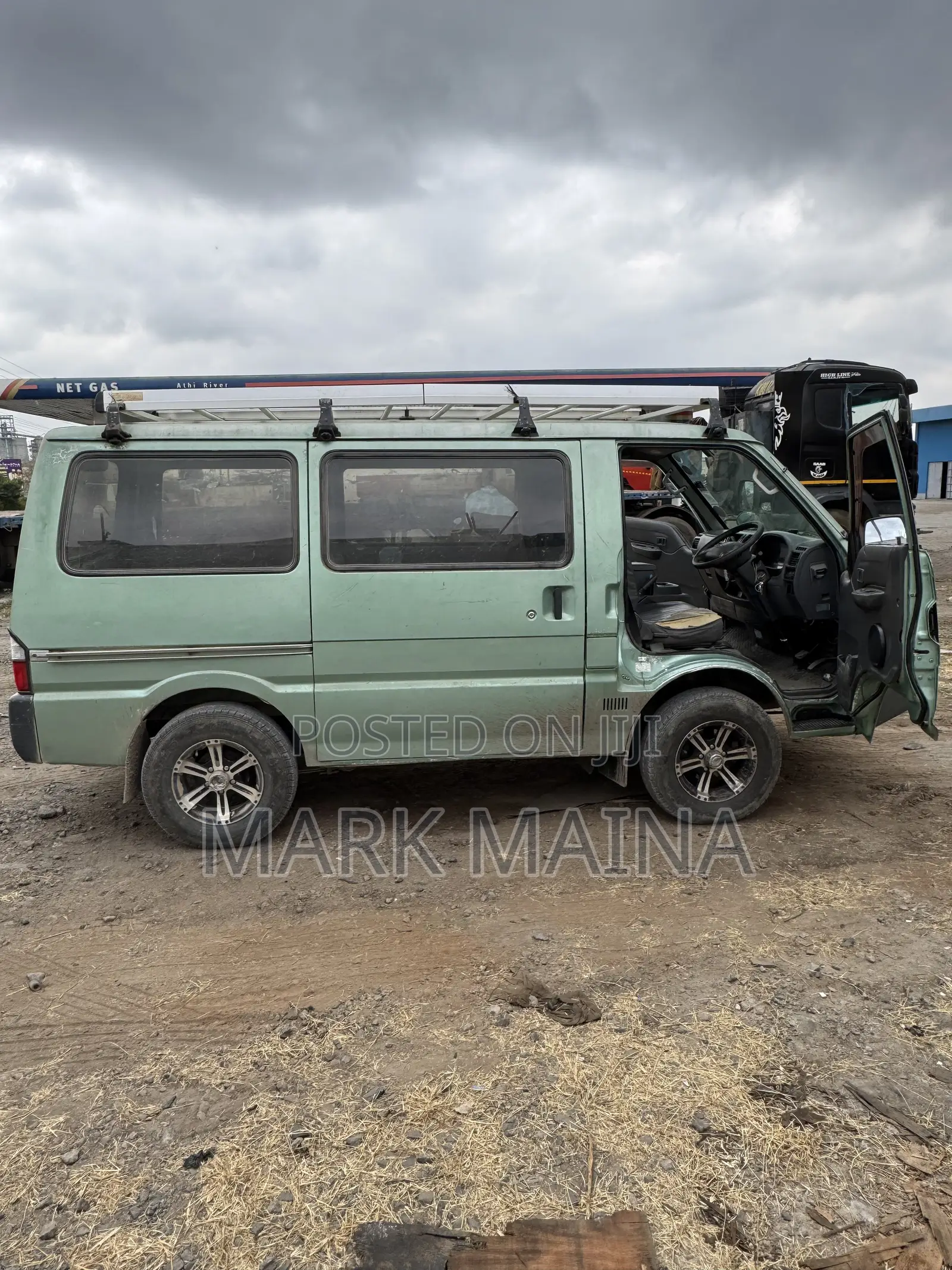 Mazda Bongo 2013 Green